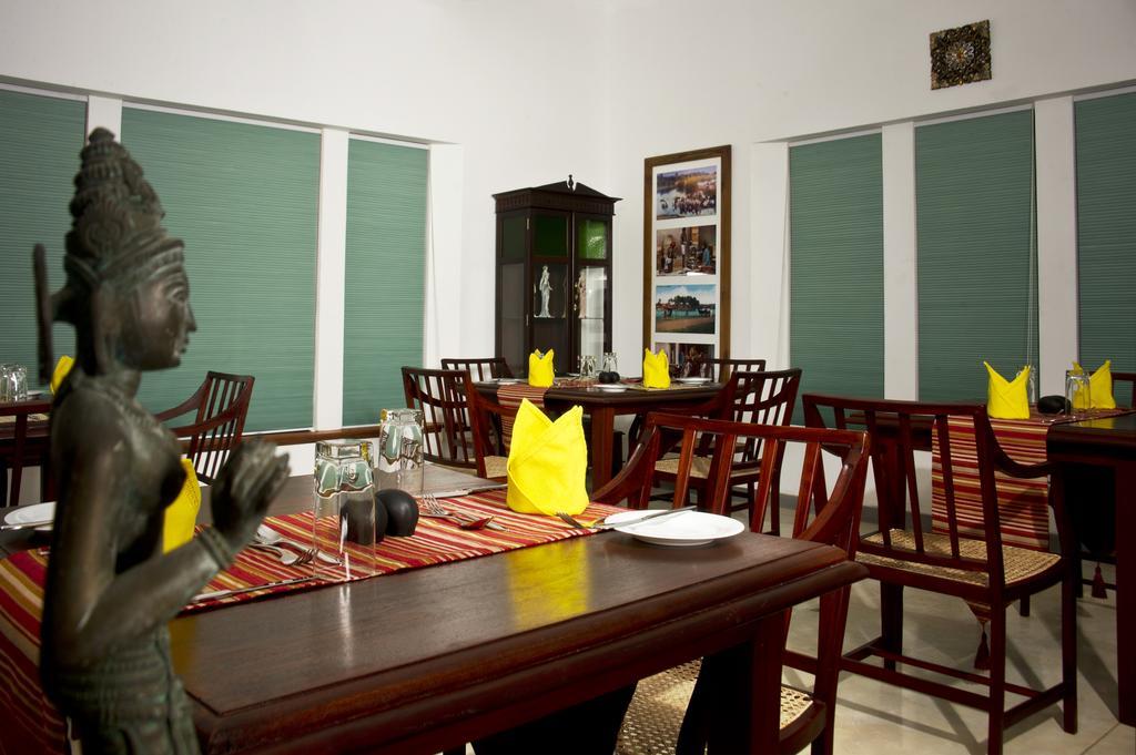 The Elephant Stables 5* Kandy