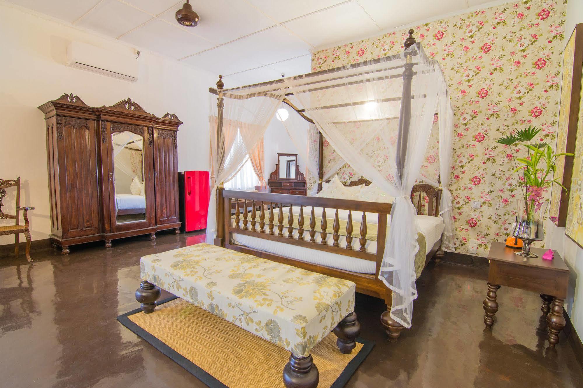 The Elephant Stables 5* Kandy